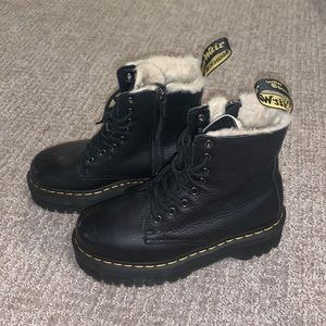 Doc Marten's, Jadon Platform with fur, Size 8 Women's, barely used